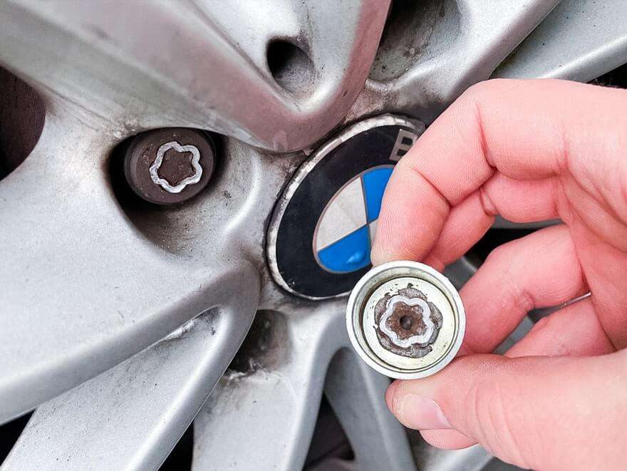 LOCKING WHEEL NUT REMOVAL